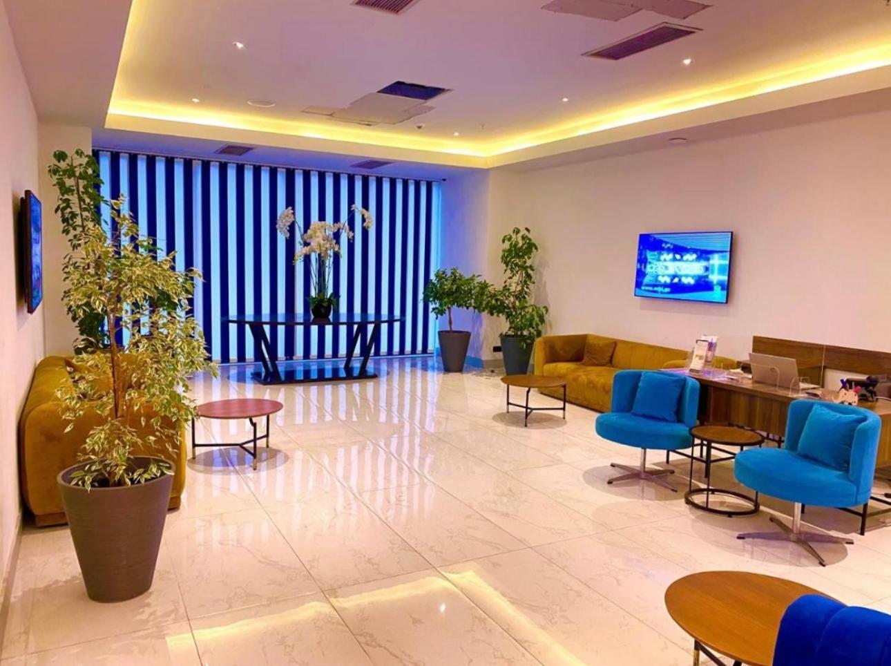Orbi City Apartment With Sea View Batumi Exterior photo