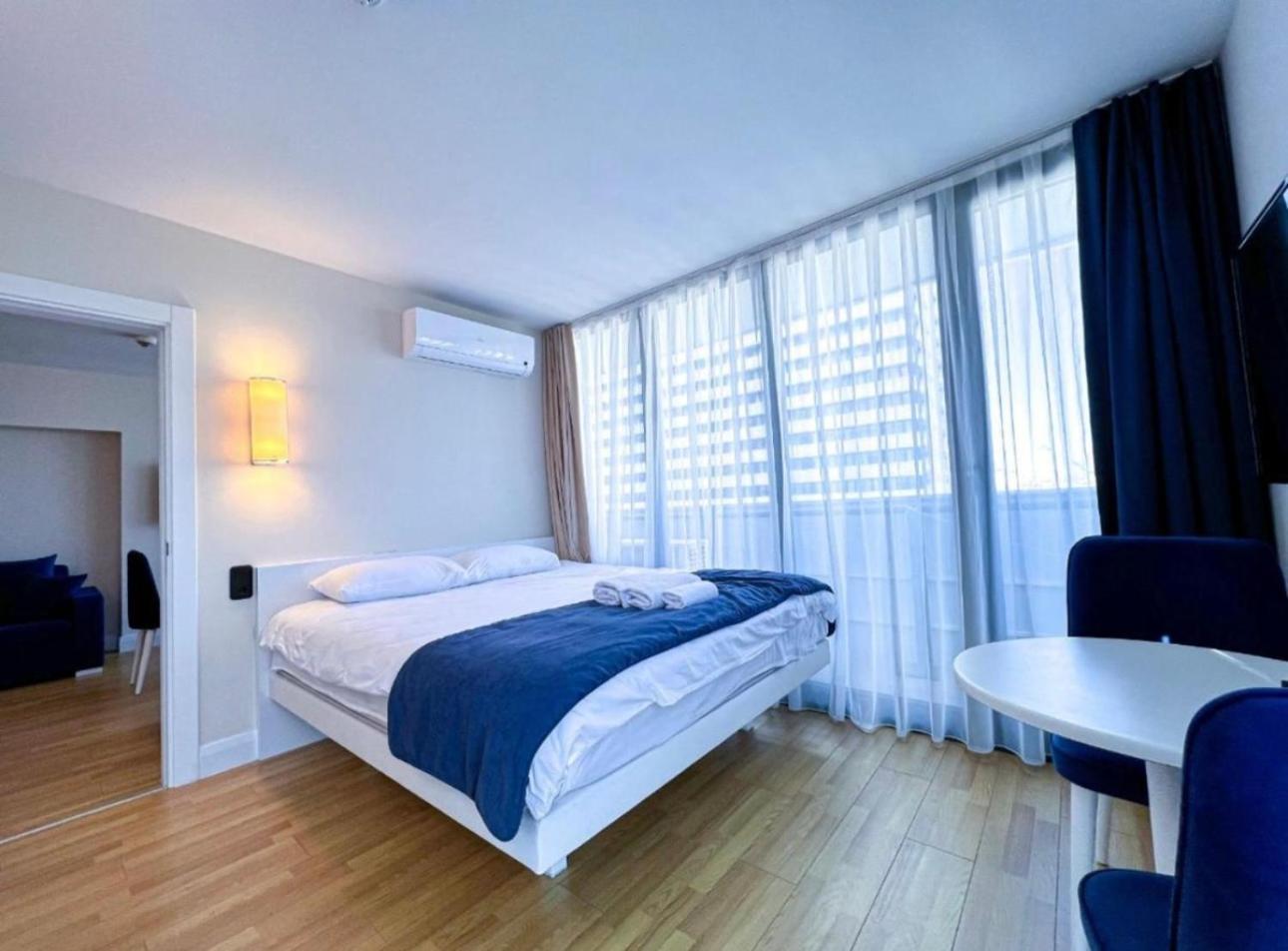 Orbi City Apartment With Sea View Batumi Exterior photo