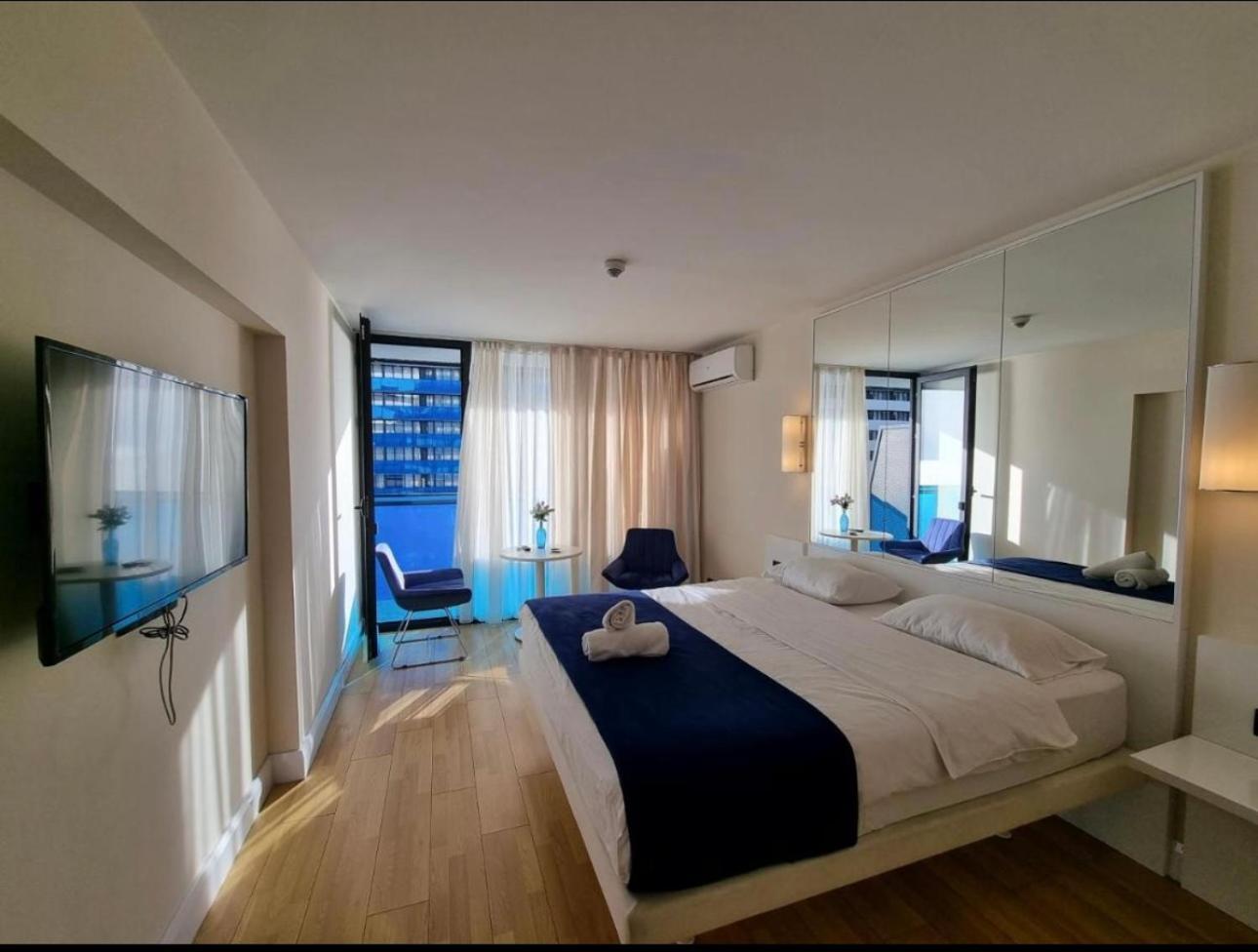 Orbi City Apartment With Sea View Batumi Exterior photo