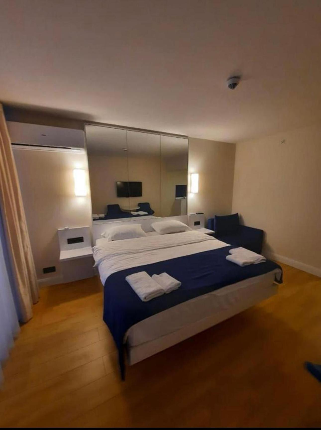 Orbi City Apartment With Sea View Batumi Exterior photo